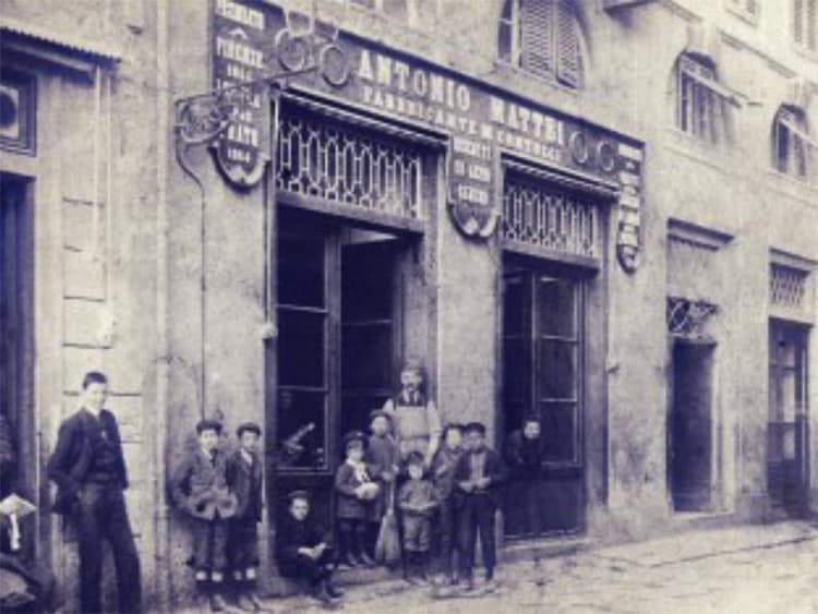 Entrance from the late 1800s